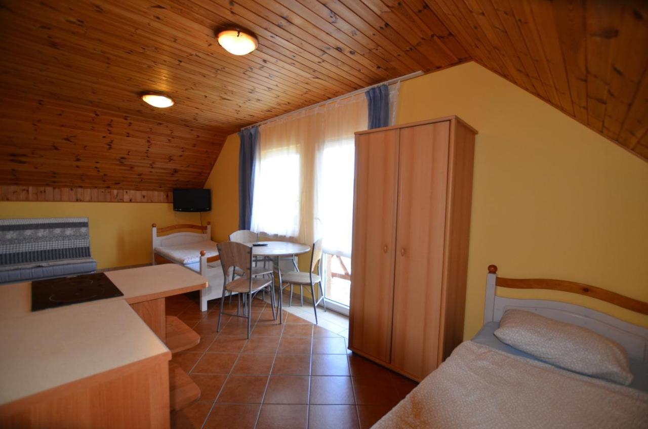 Cztery Wiatry Apartment ยารอสวาเวียซ ภายนอก รูปภาพ